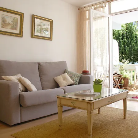 In A House - Sh00 Apartment *